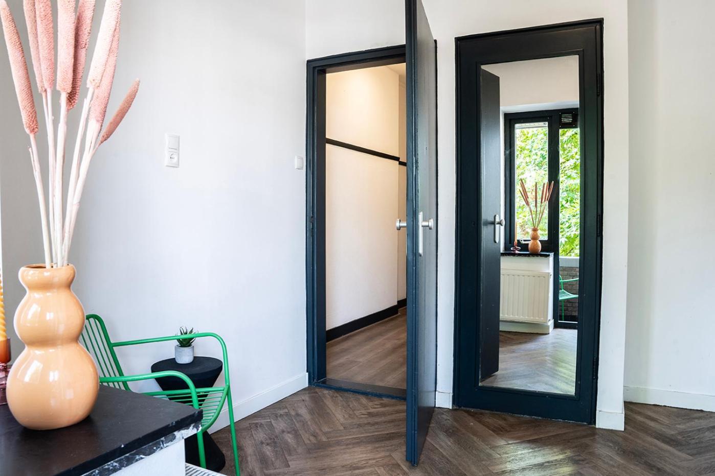 Basic With Social Kitchen And Wifi Access * Tilburg